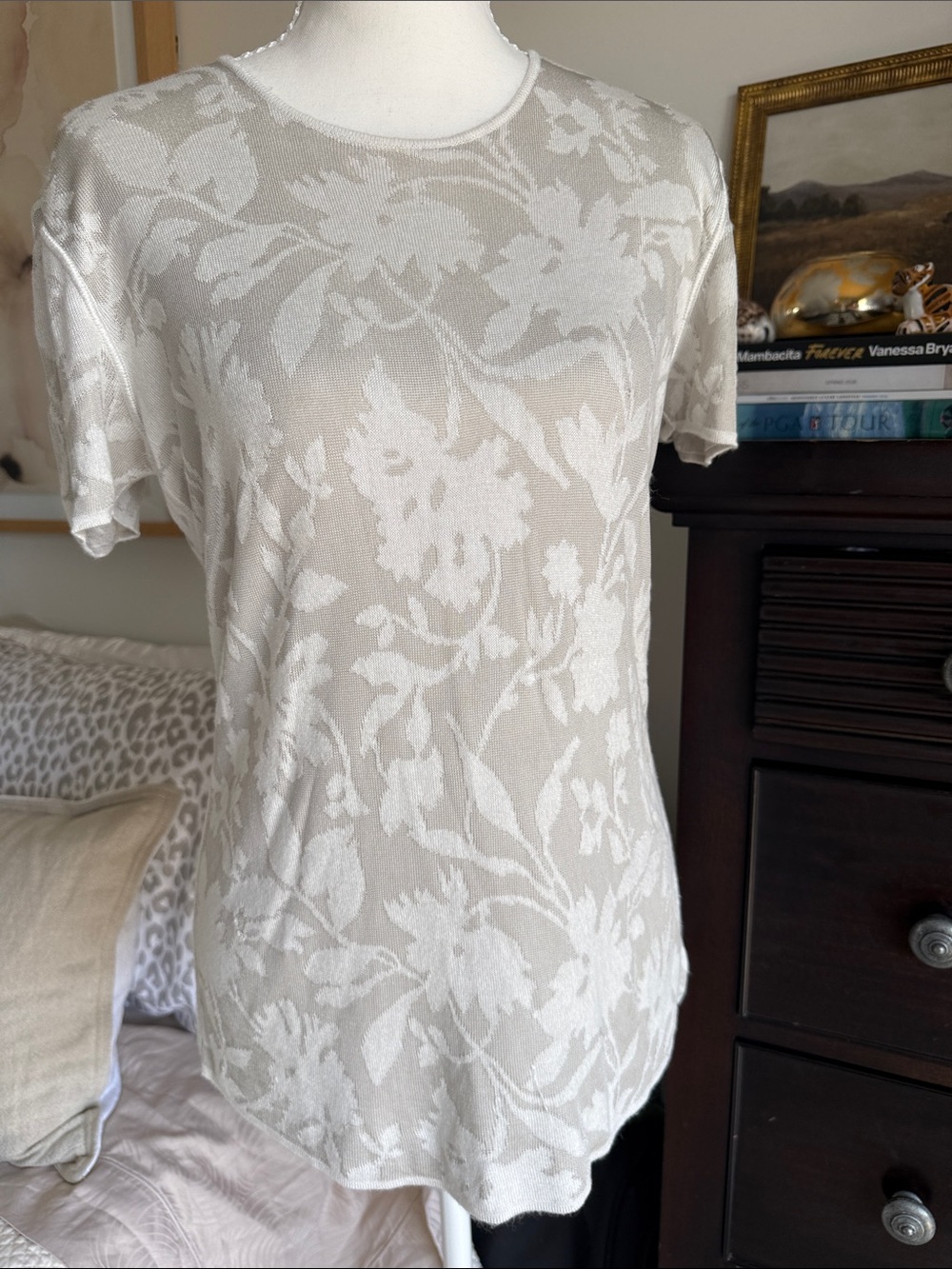 Armani Collection Light Beige/Cream Floral Lace Short-Sleeve Knit Top